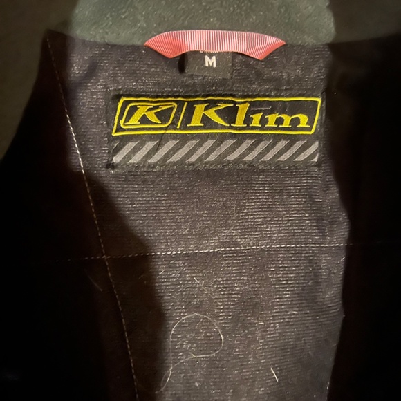 KLIM Womens’s Md Pink Ribbon Rider edition parka - Picture 2 of 6